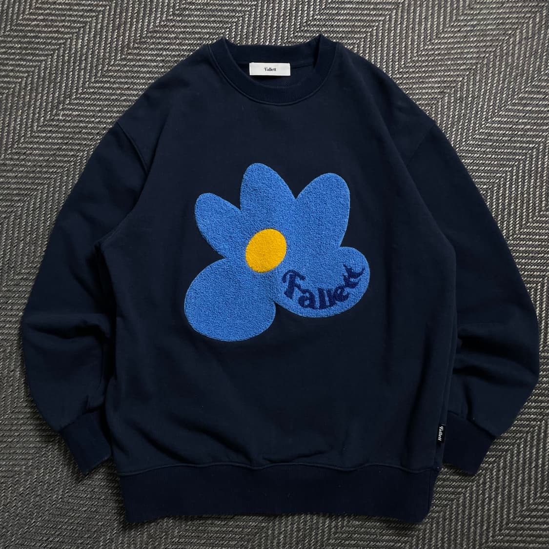 팔렛 플라워 빅로고 박시핏 부클 맨투맨 네이비o 4945 상품이미지2