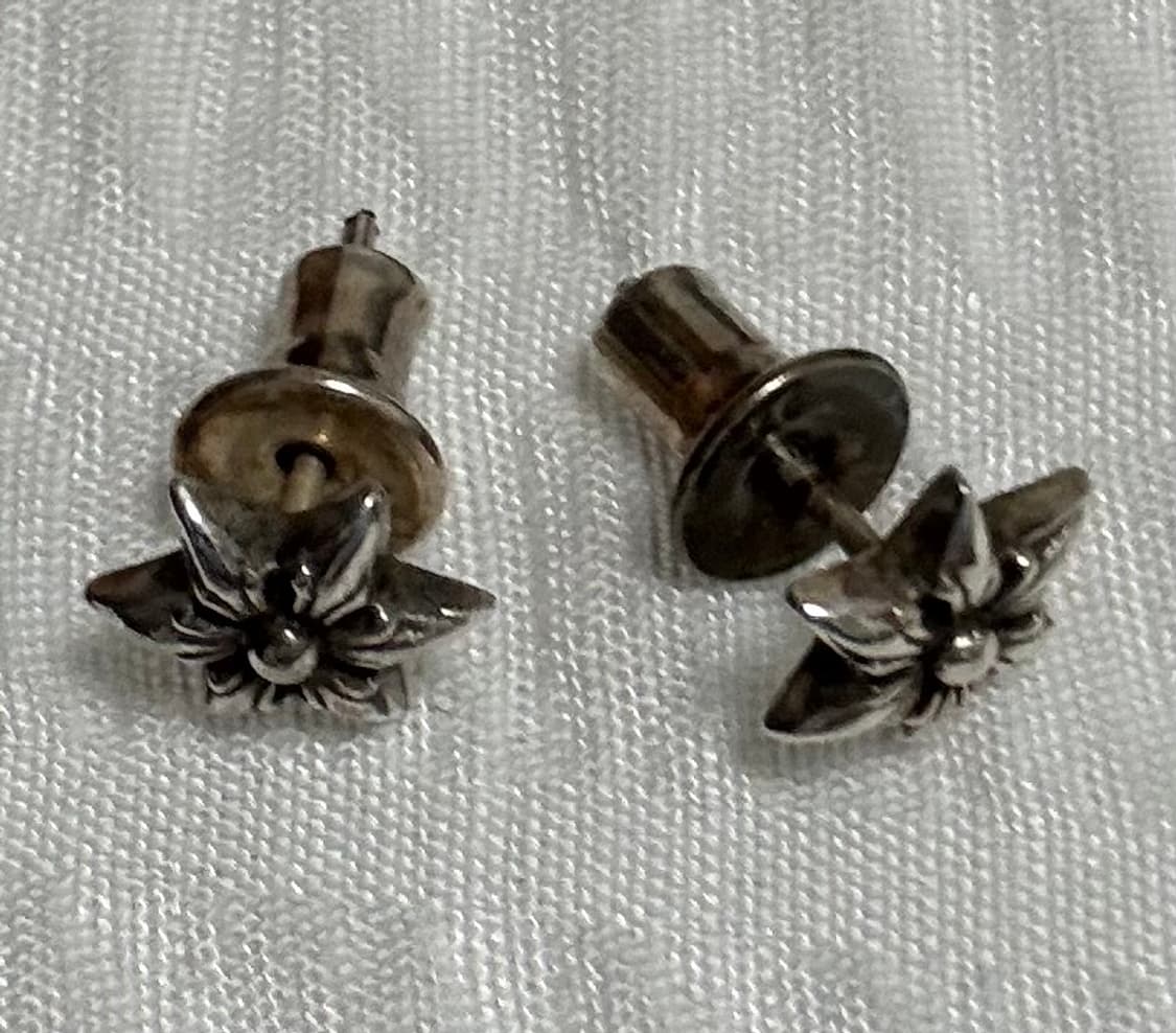 크롬하츠 스터드 이어링 한쌍 상품이미지3