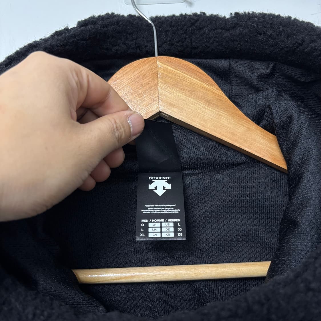 데상트x마세라티 셰르파 플리스 자켓 상품이미지6