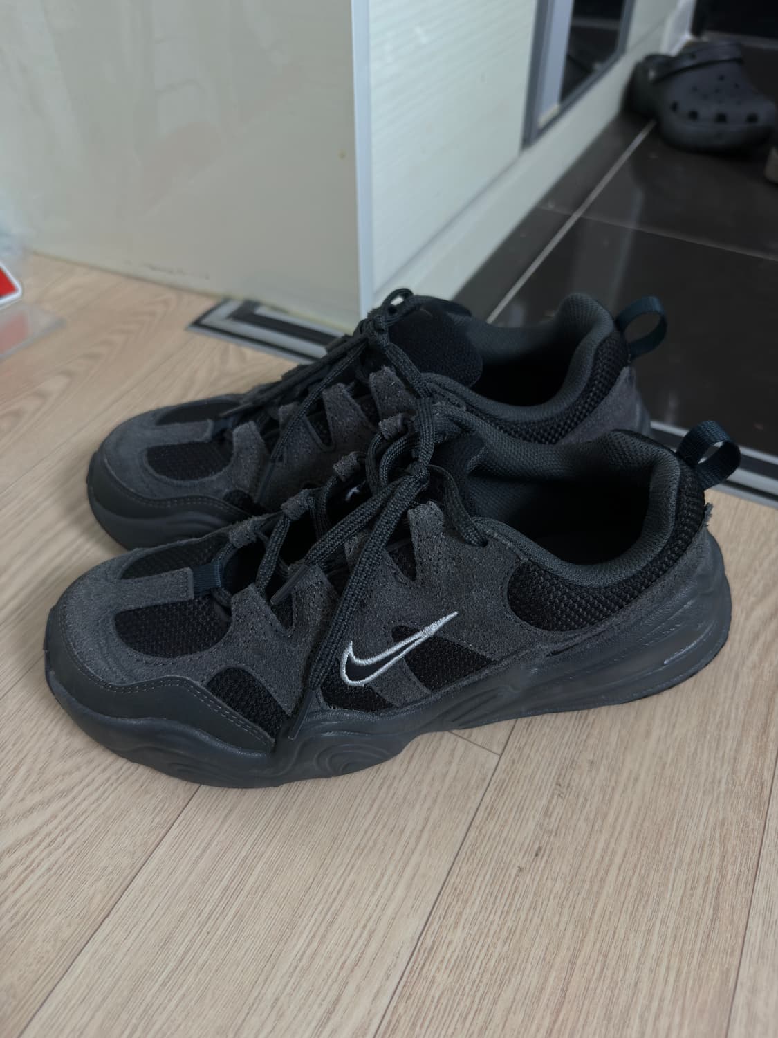 나이키 테크 헤라 블랙 255cm 상품이미지1