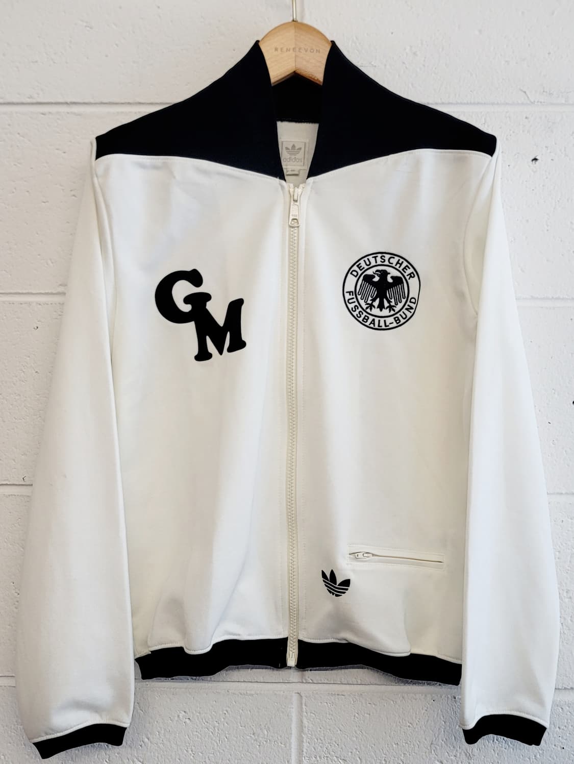 [85.XS]아디다스 독일 게르트뮐러 한정판 화이트 트랙탑 져지 판매 상품이미지1