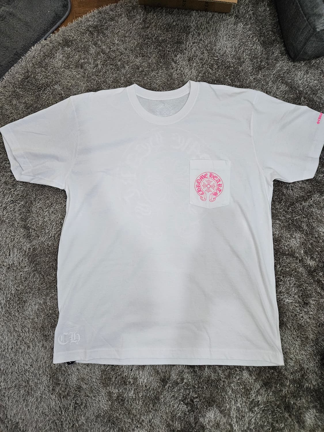 (새상품) 크롬하츠 신상 홀스슈 핑크 반팔티 판매합니다 상품이미지2