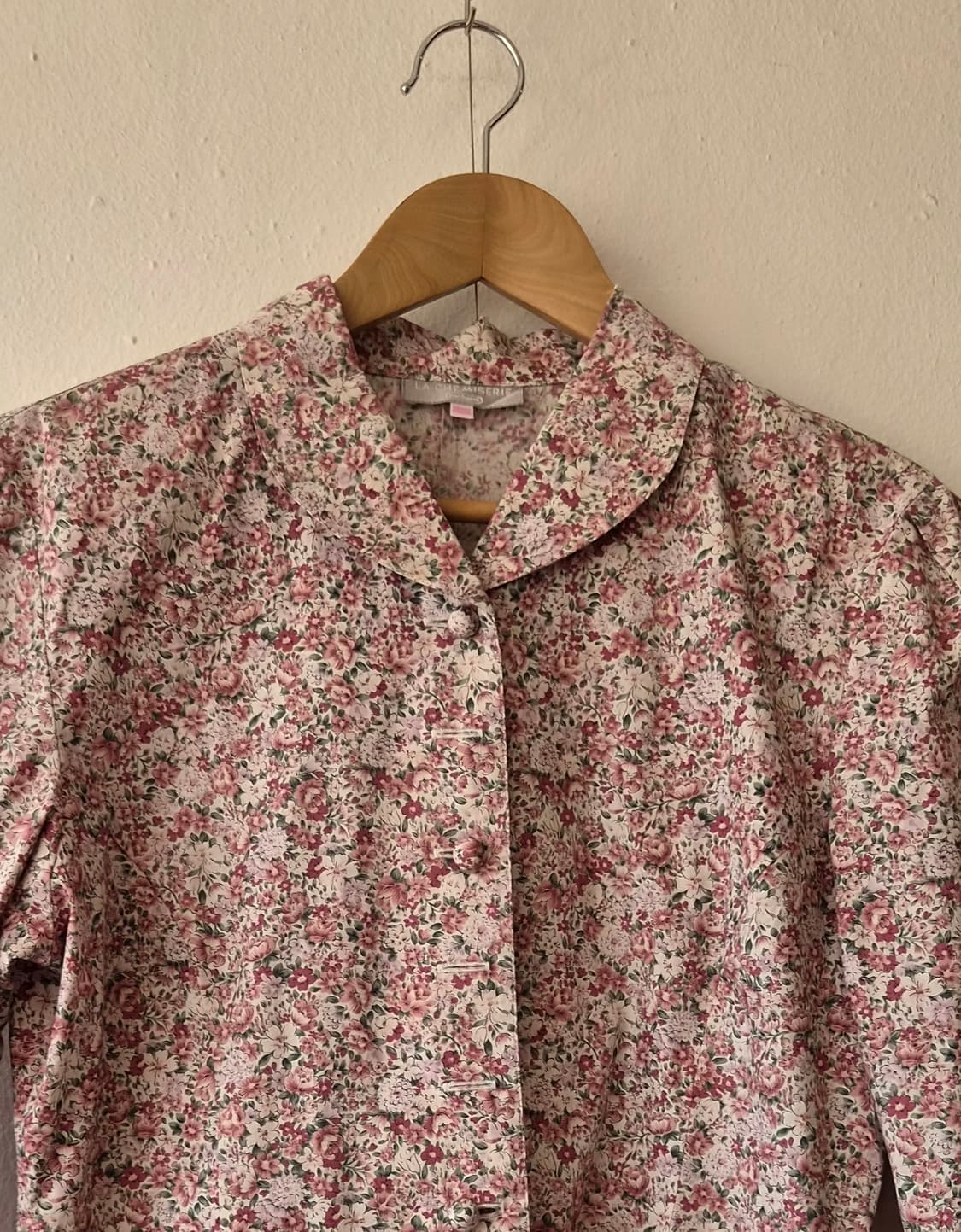 La chemiserie 여성 플라워코튼블라우스 상품이미지1