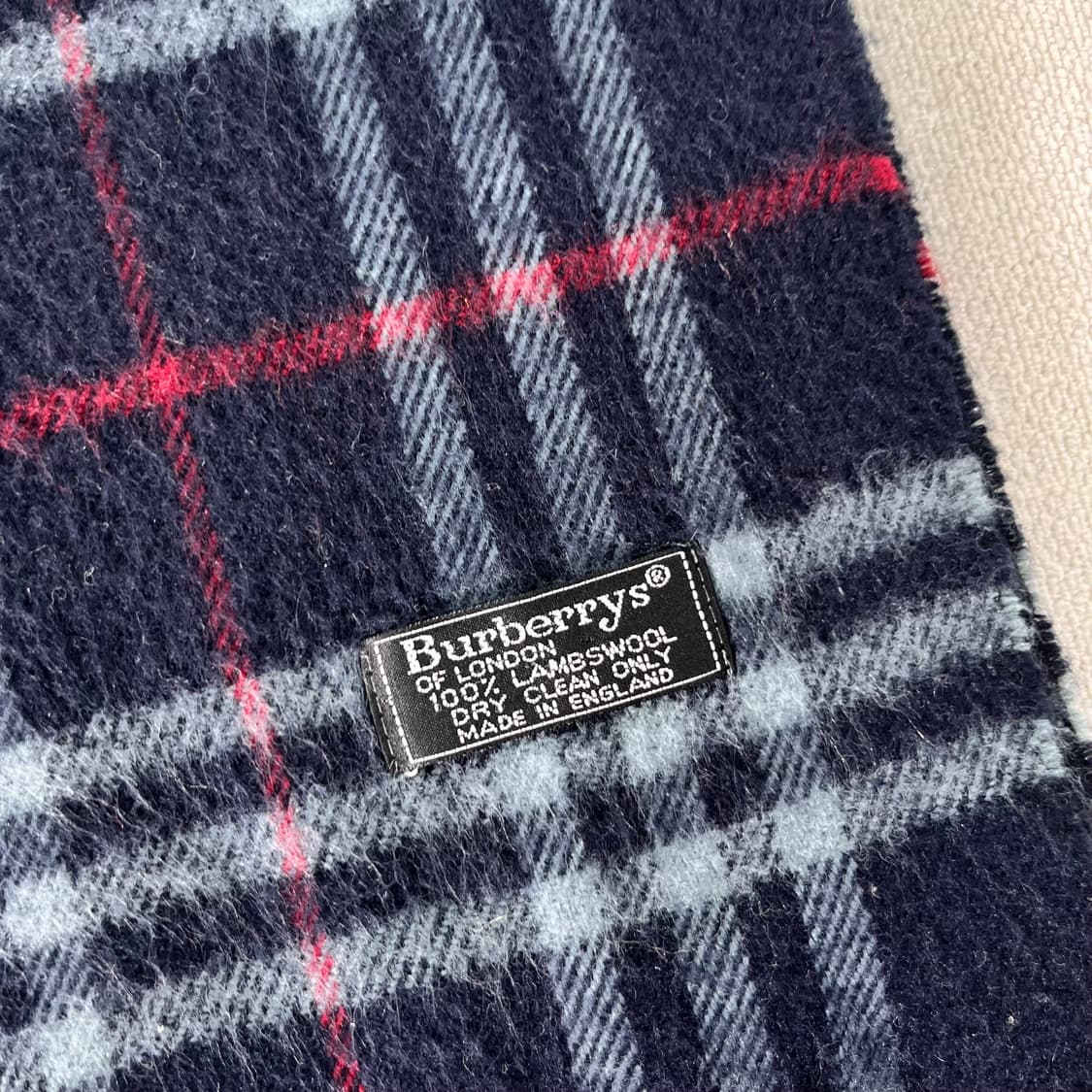 버버리 노바체크 램스울 네이비 머플러 상품이미지3