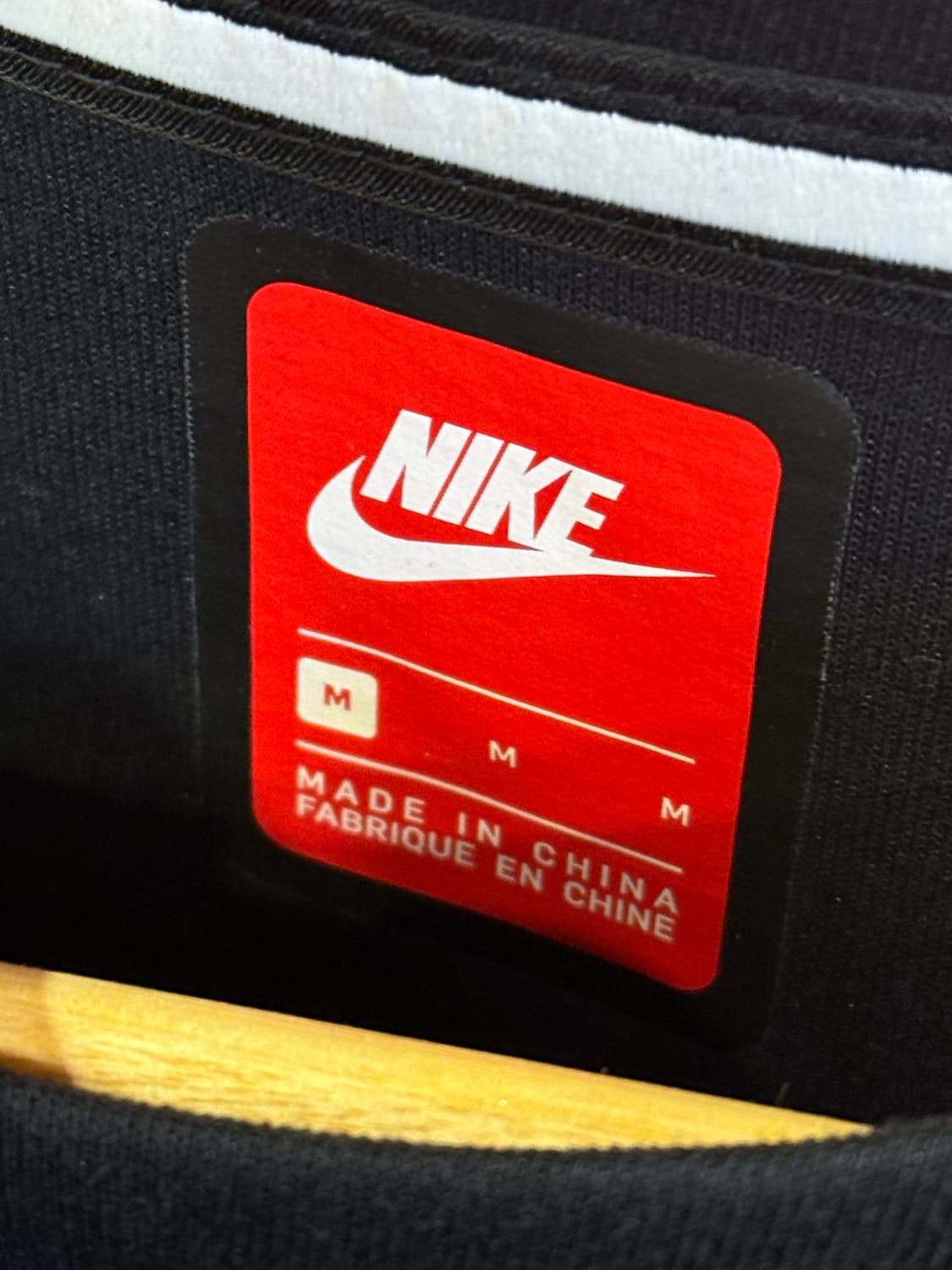 나이키 검정 맨투맨 상품이미지3