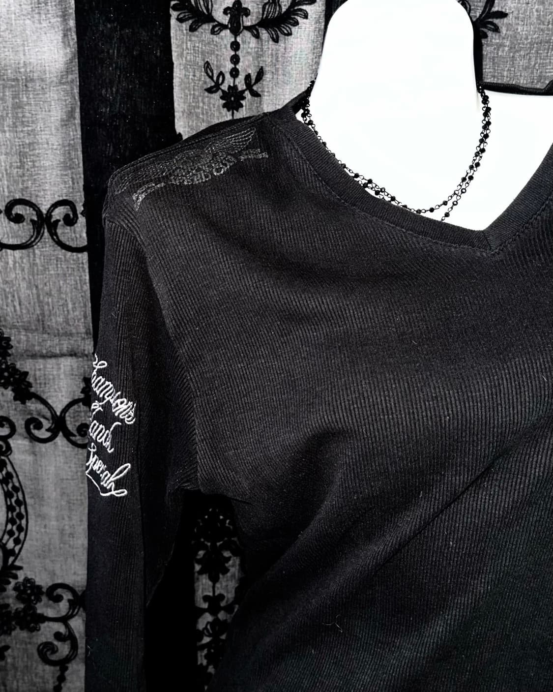 Noton Black Lettering Long Sleeve 상품이미지5
