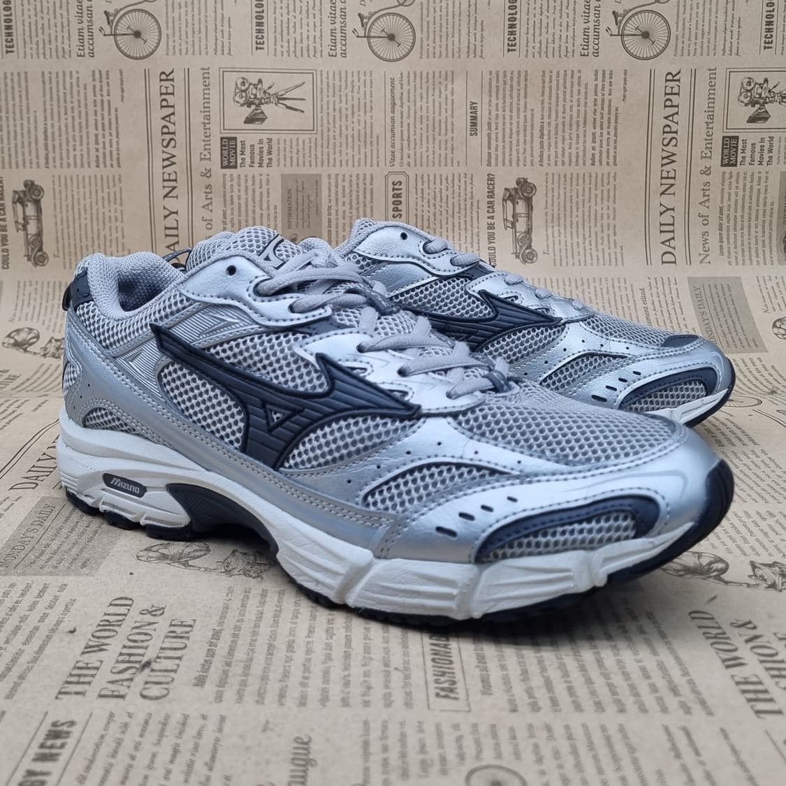 미즈노 MXR 실버 메쉬 런닝화 260 상품이미지1