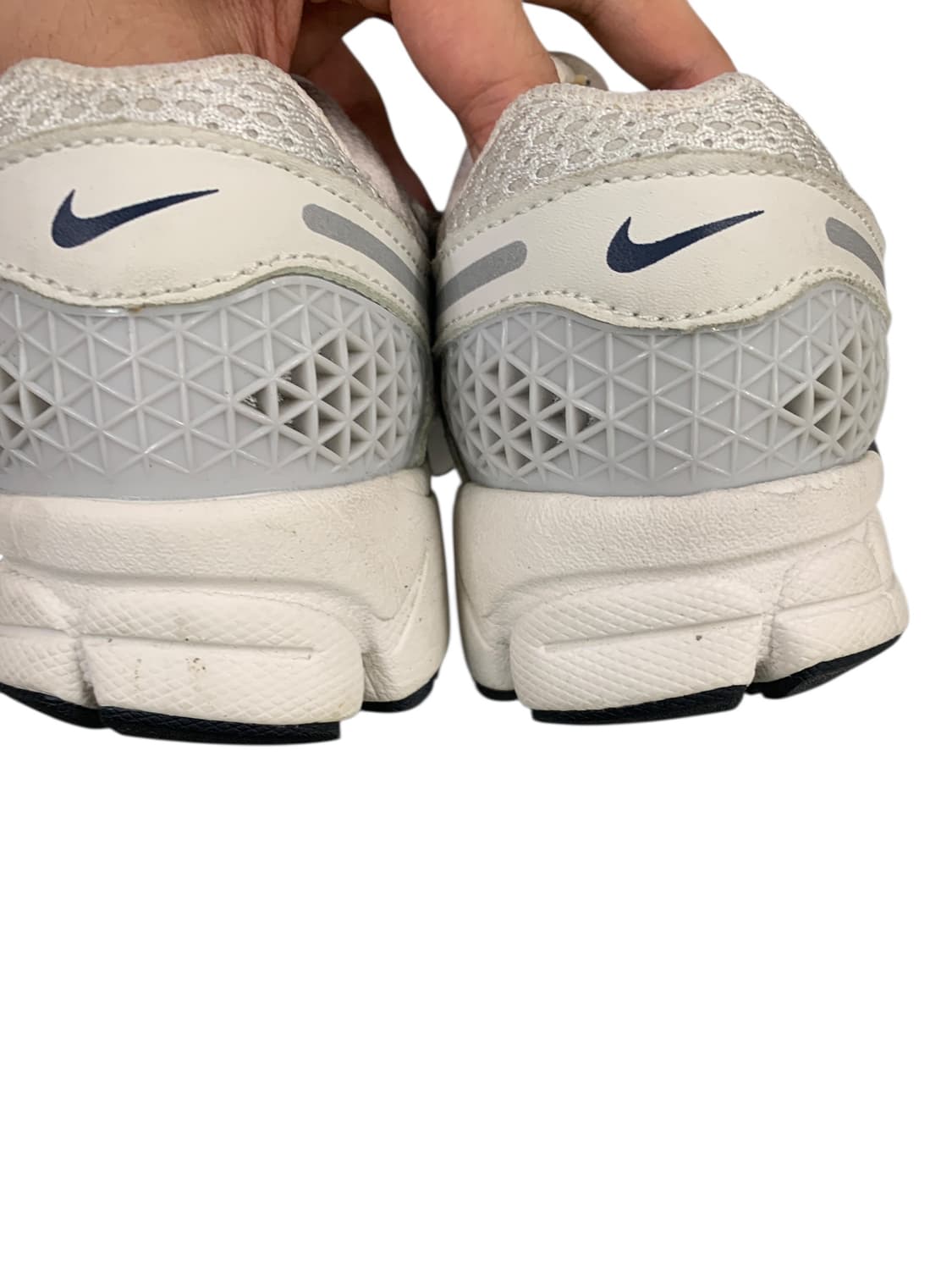 나이키 줌 보메로 5 포톤 더스트 앤 메탈릭 실버 230 상품이미지8