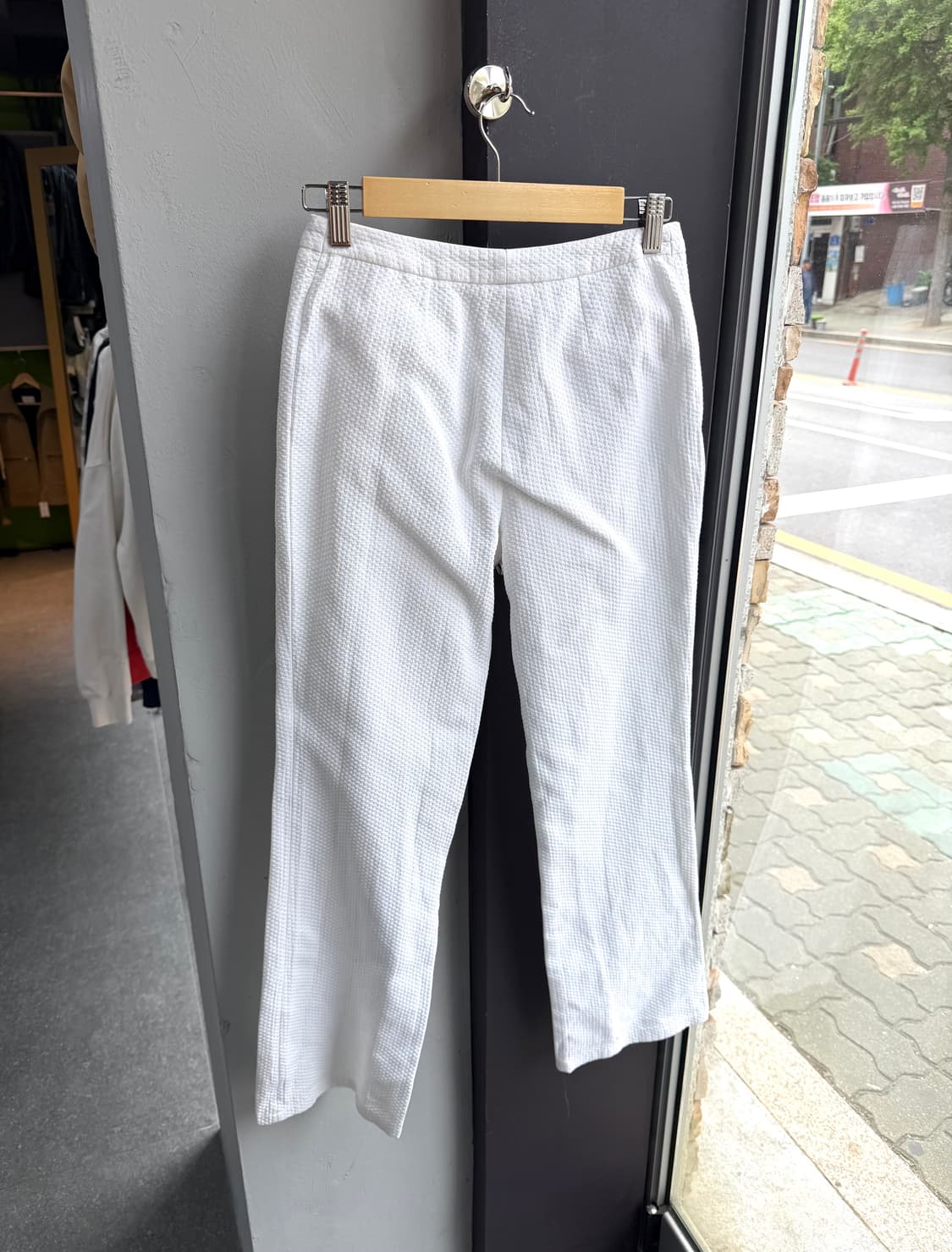 .36/ 샤넬 02AW 화이트 엠보싱 코튼 팬츠 상품이미지7