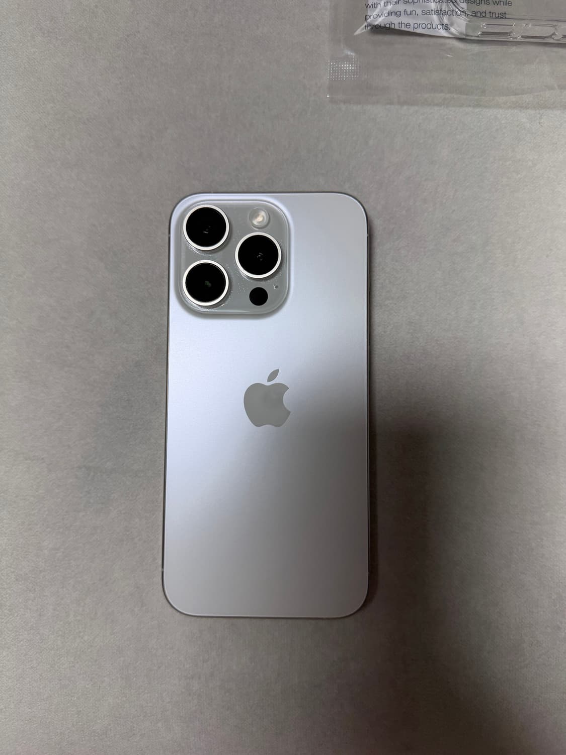 아이폰15프로 실버 256기가 배터리 81% 상품이미지2