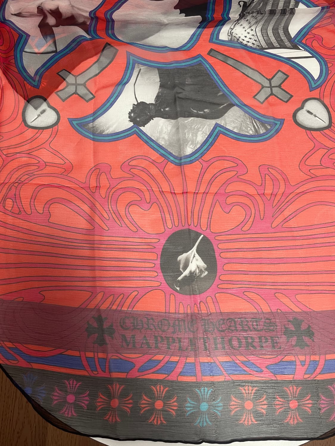 크롬하츠 지드래곤 스카프 팝니다.  상품이미지4