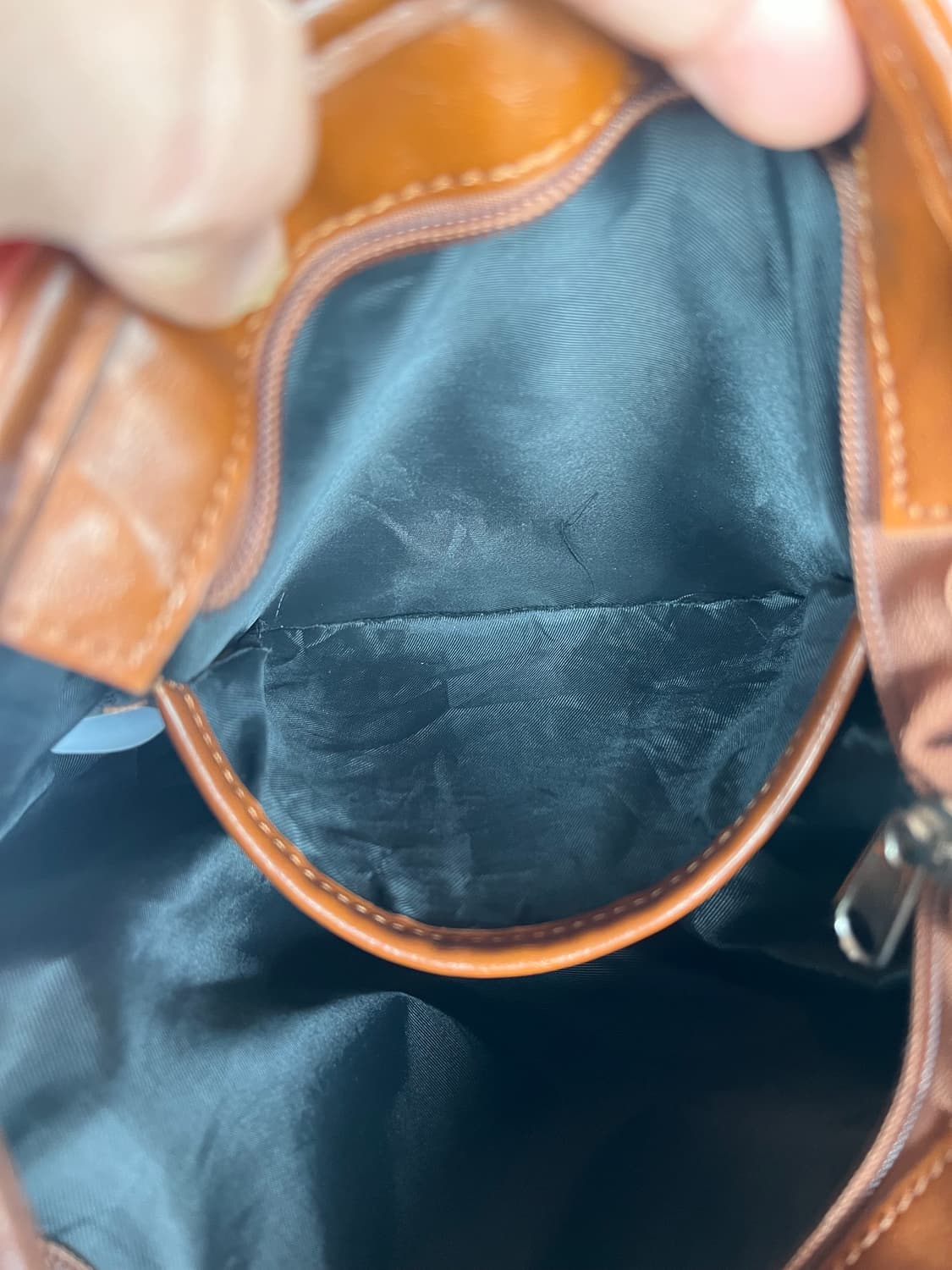 밀로아카이브 쉘 레더 데이백 브라운 상품이미지4