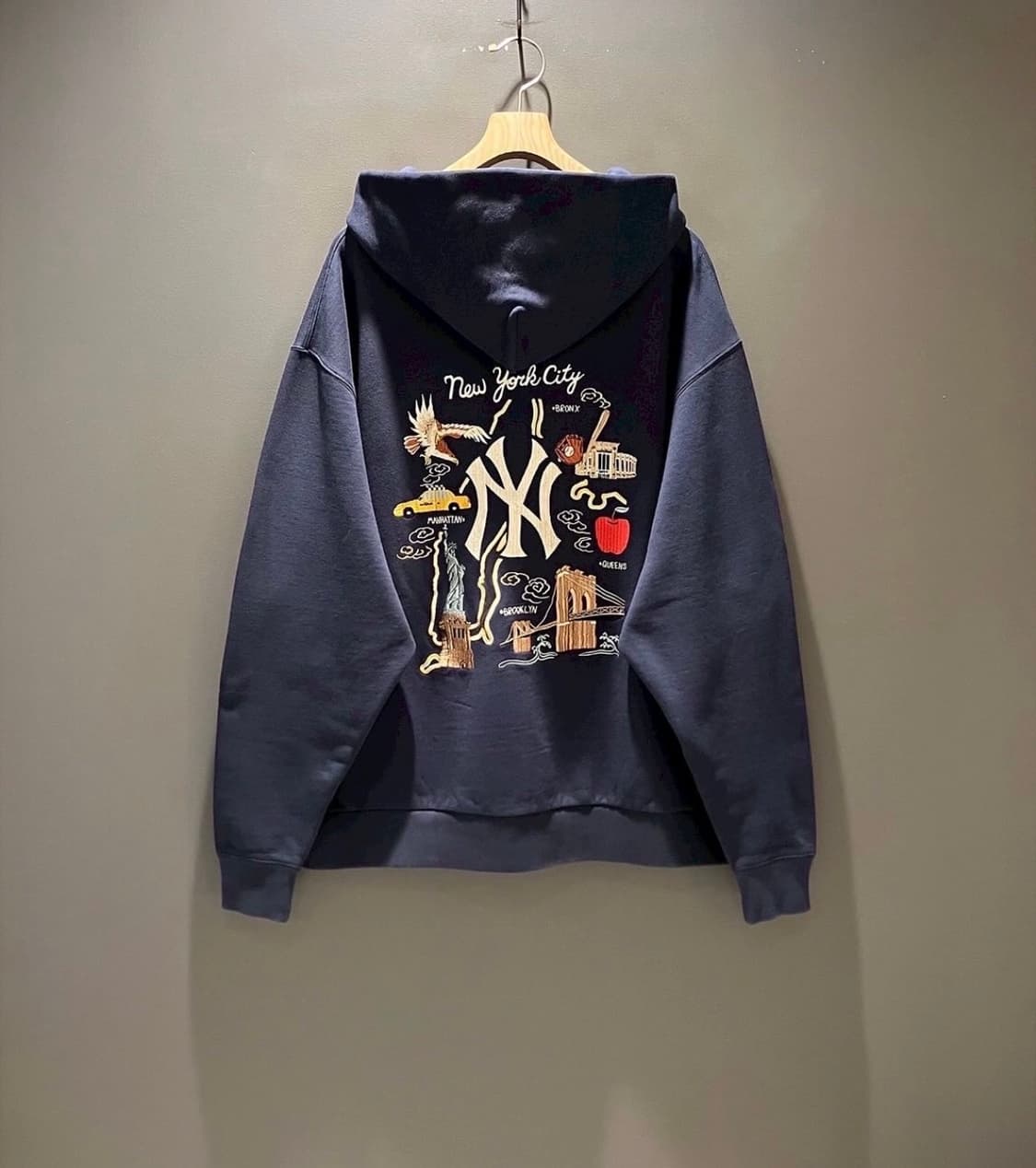 [L] 빔즈 BEAMS 테일러 토요 뉴욕 양키스 후드집업 네이비 상품이미지2
