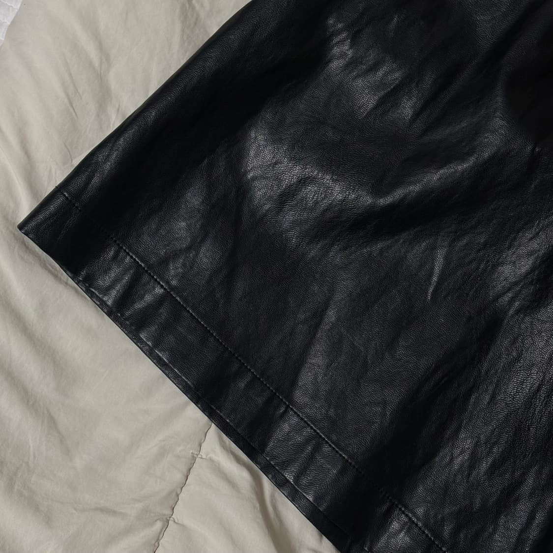 유노이아 레더 쇼츠 상품이미지4