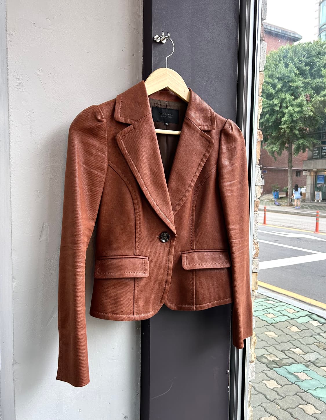 38/ 버버리 테일러드 블랙라벨 자켓 상품이미지2