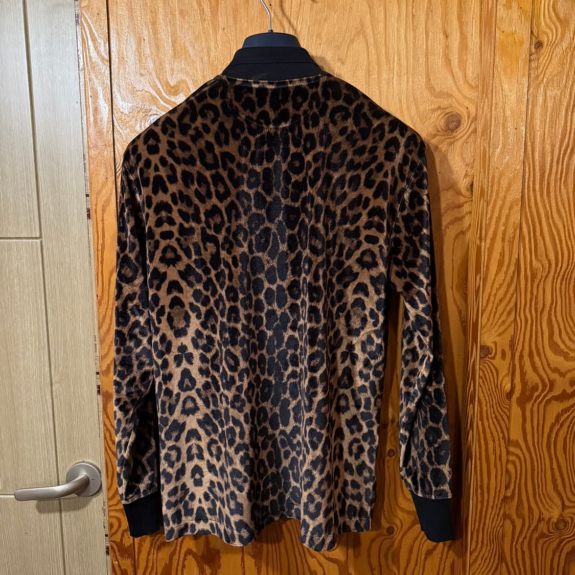 톰포드 24 S/S 레오파드 헨리넥 셔츠 새상품 판매 합니다. 상품이미지5