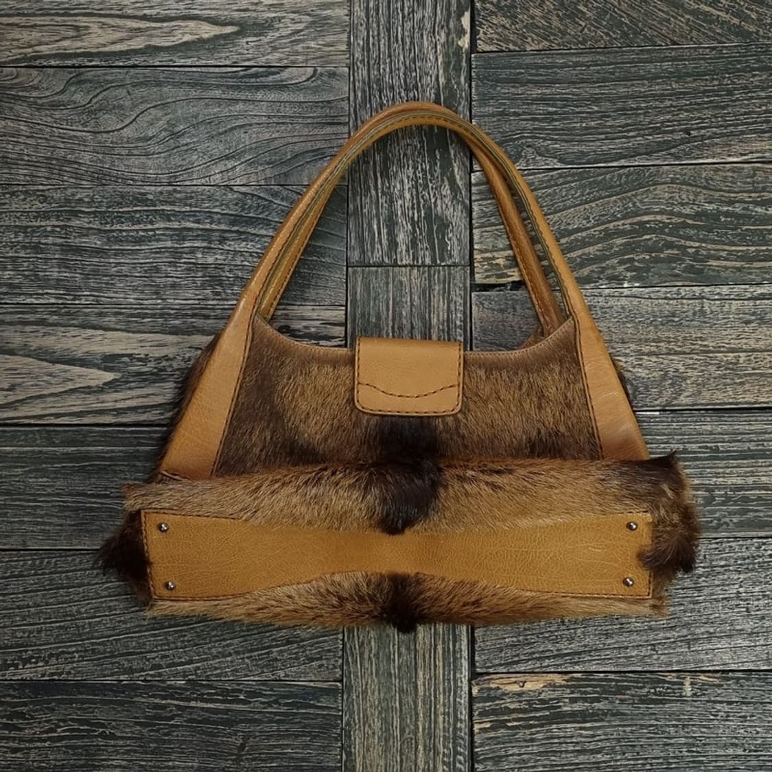 [토즈 송치 퍼 리얼 레더 숄더백 P01265 상품이미지3