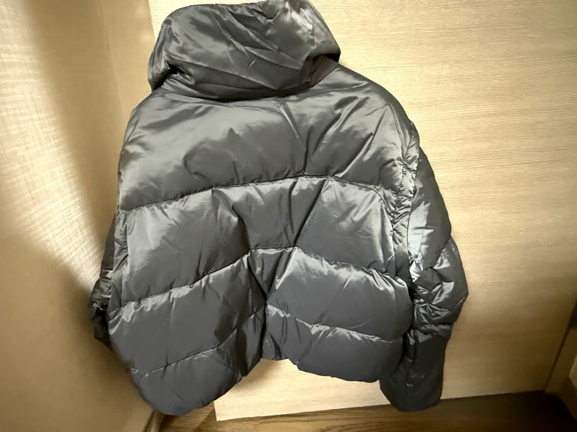 캘빈클라인 글로시 크롭 패딩 상품이미지4