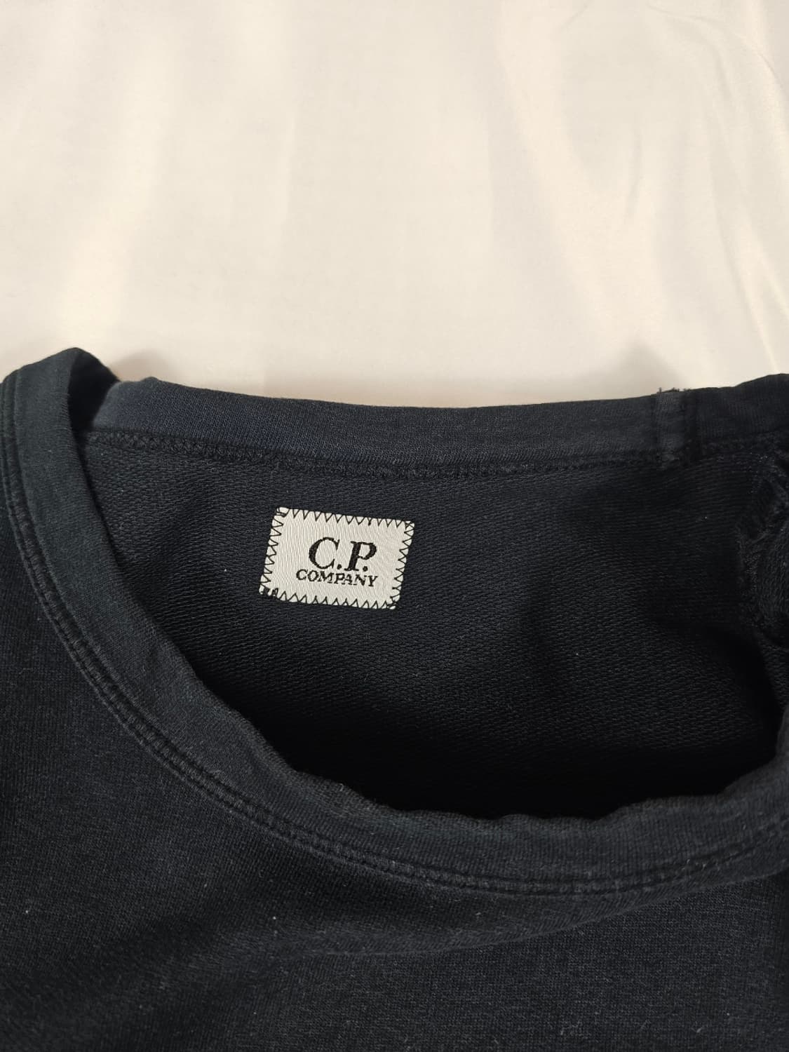 cp컴퍼니맨투맨 상품이미지3