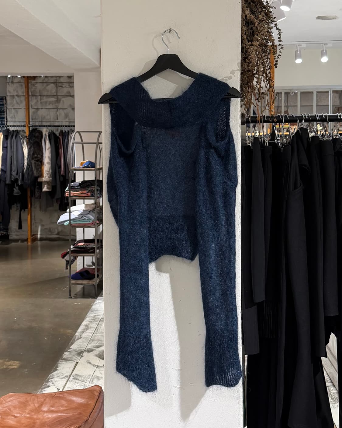 비비안 웨스트우드 블루 헤어리 슬릿 크롭 가디건 상품이미지6