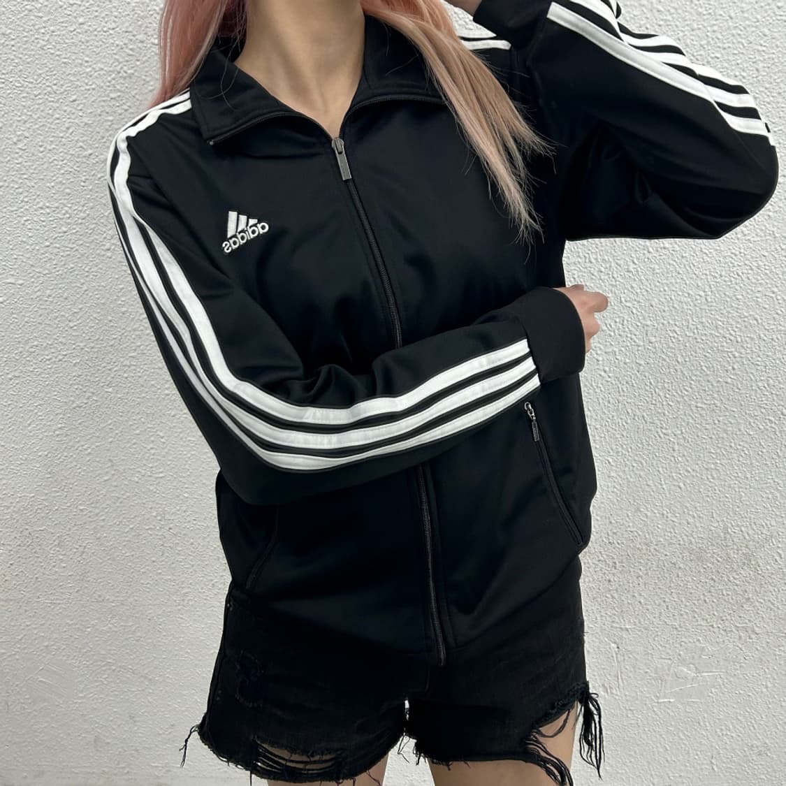 아디다스 에센셜 블랙 트랙탑 M 상품이미지1