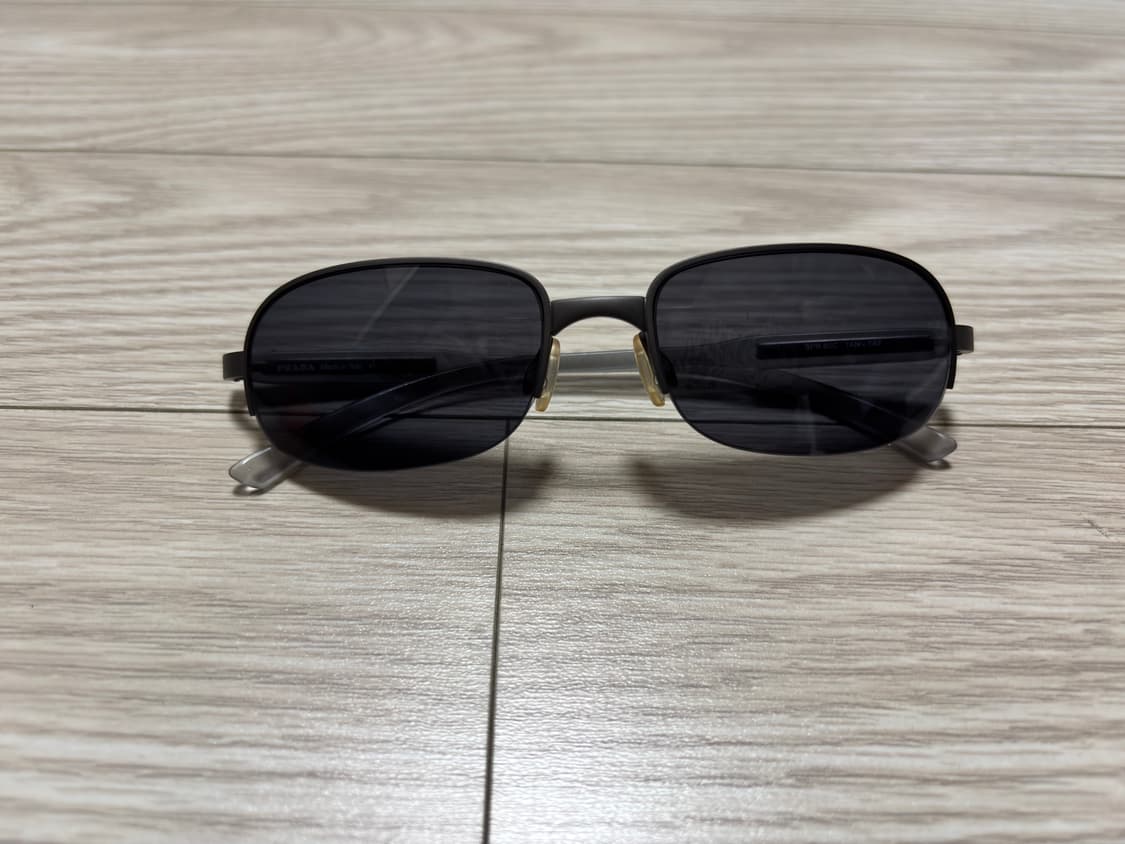 프라다SPR60C 반무테 안경 상품이미지1