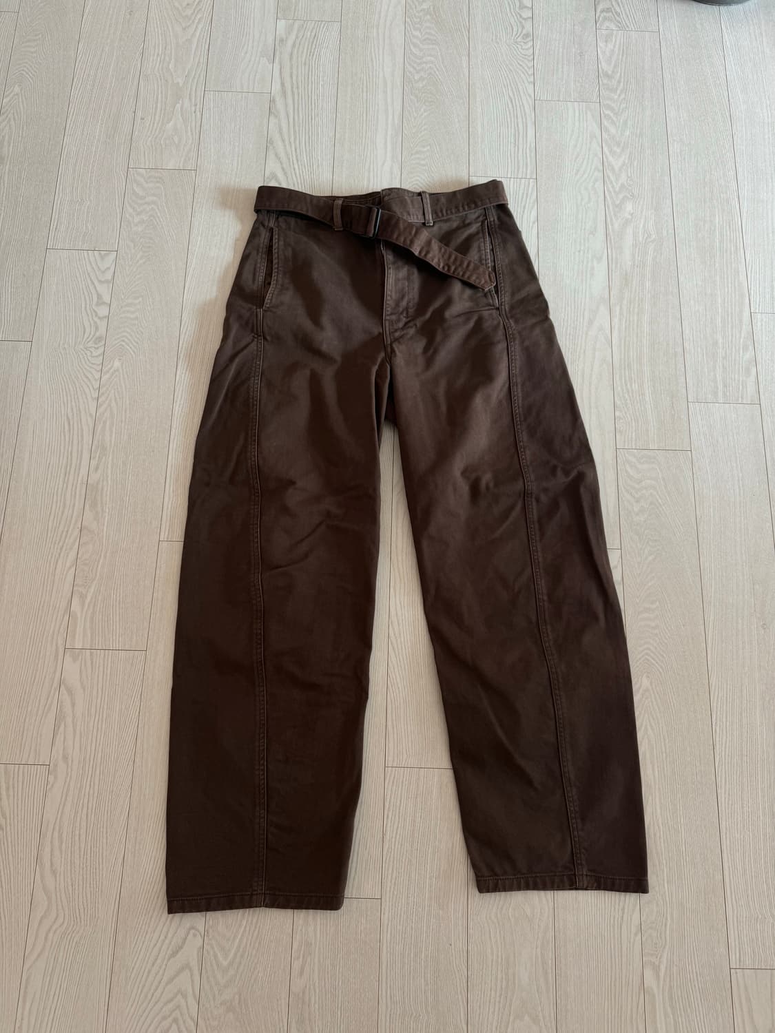 [M]르메르 트위스티드 벨티드 팬츠 상품이미지2