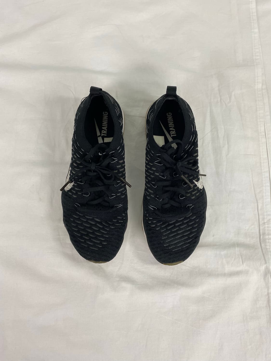 나이키 줌 피어리스 플라이니트 검흰 240 상품이미지4