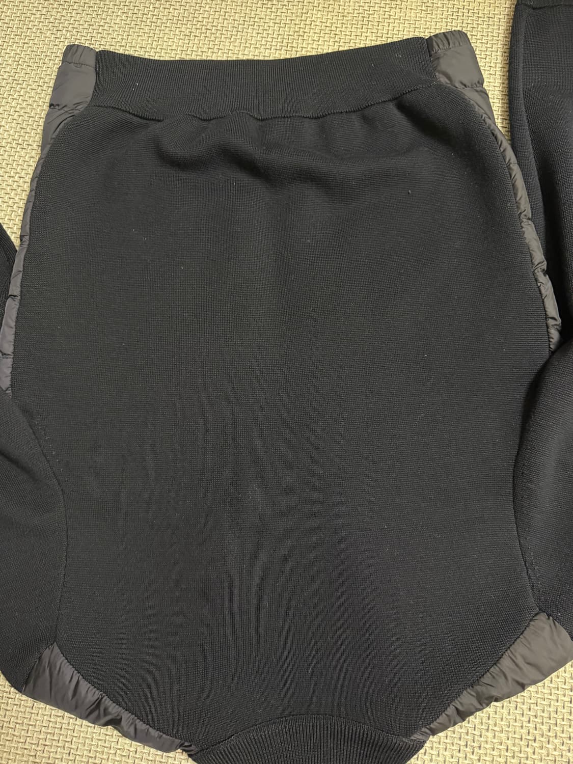 S급상태 정품 몽클레어 김현우 니트패딩 M 상품이미지4