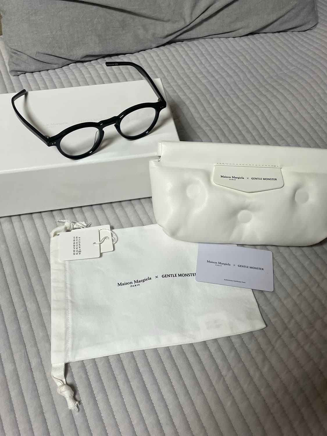 젠틀몬스터 X 메종 마르지엘라 MM116 검정 판매합니다! 상품이미지1