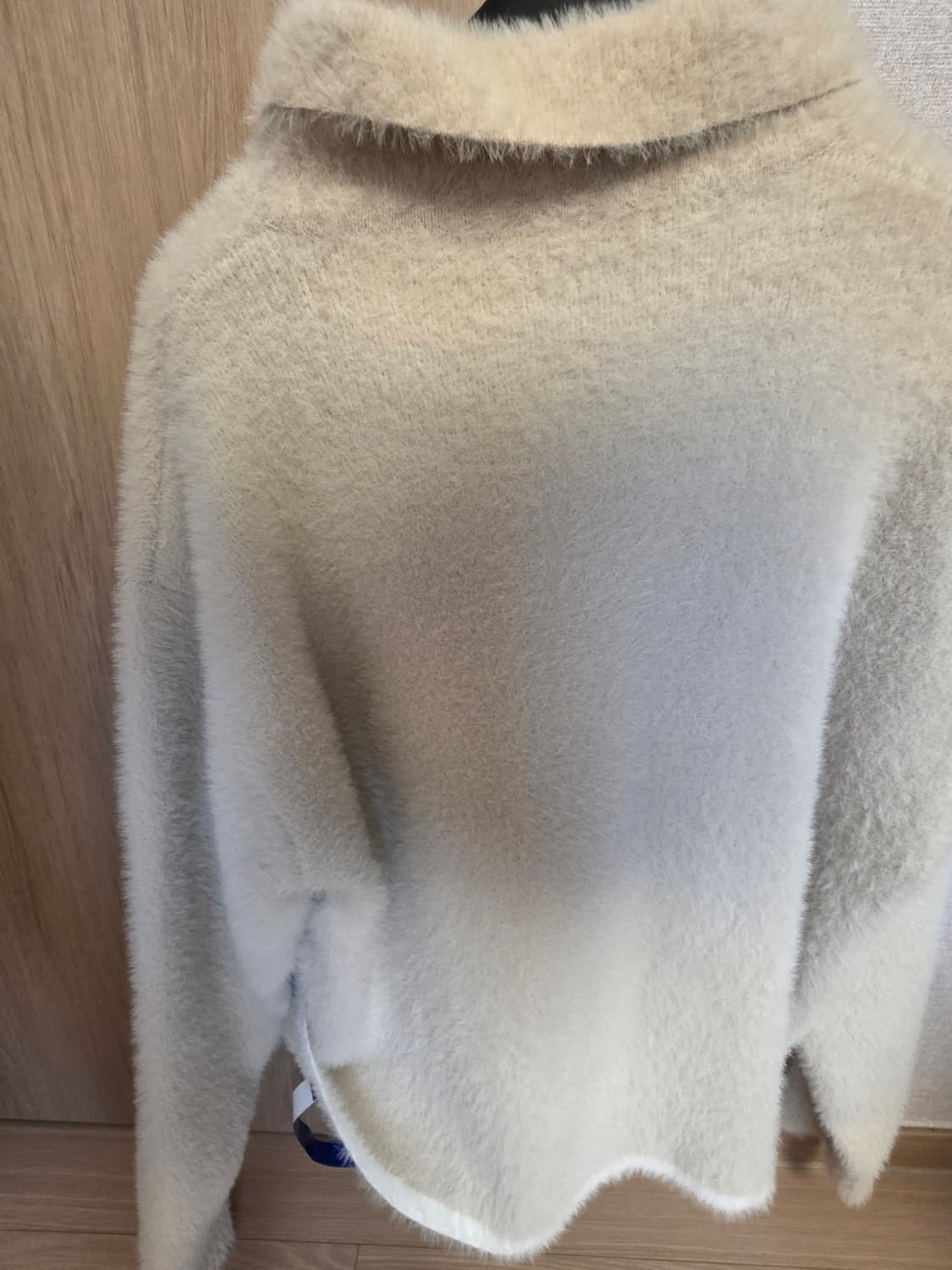 자크뮈스 Jacquemus Le Polo Neve( 오프화이트 M) 상품이미지6