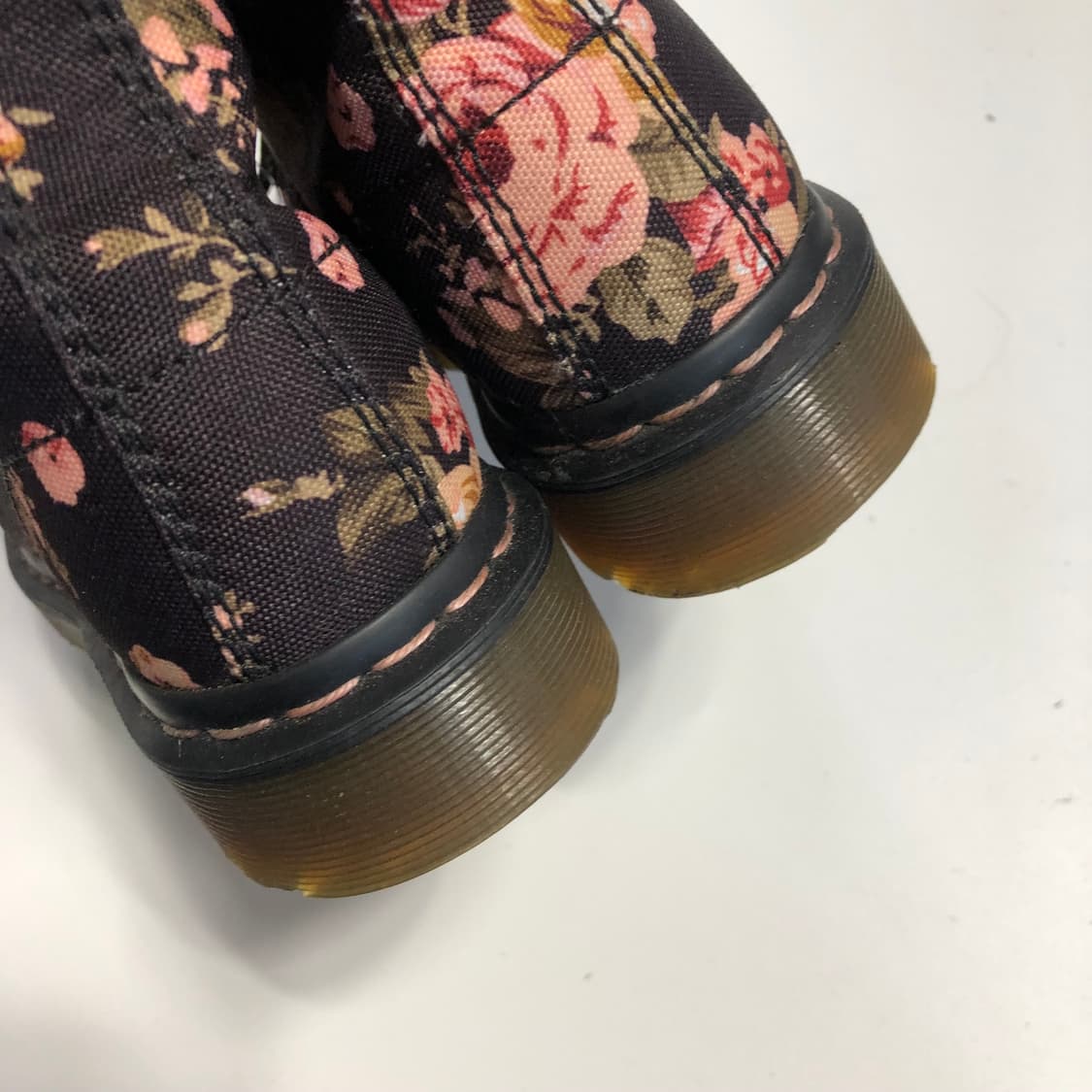 닥터마틴 플라워 8홀 부츠  상품이미지4