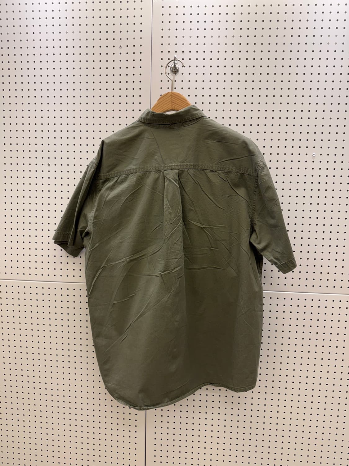 칼하트 원포켓 버튼다운 반팔 셔츠 카키 U1407 상품이미지3