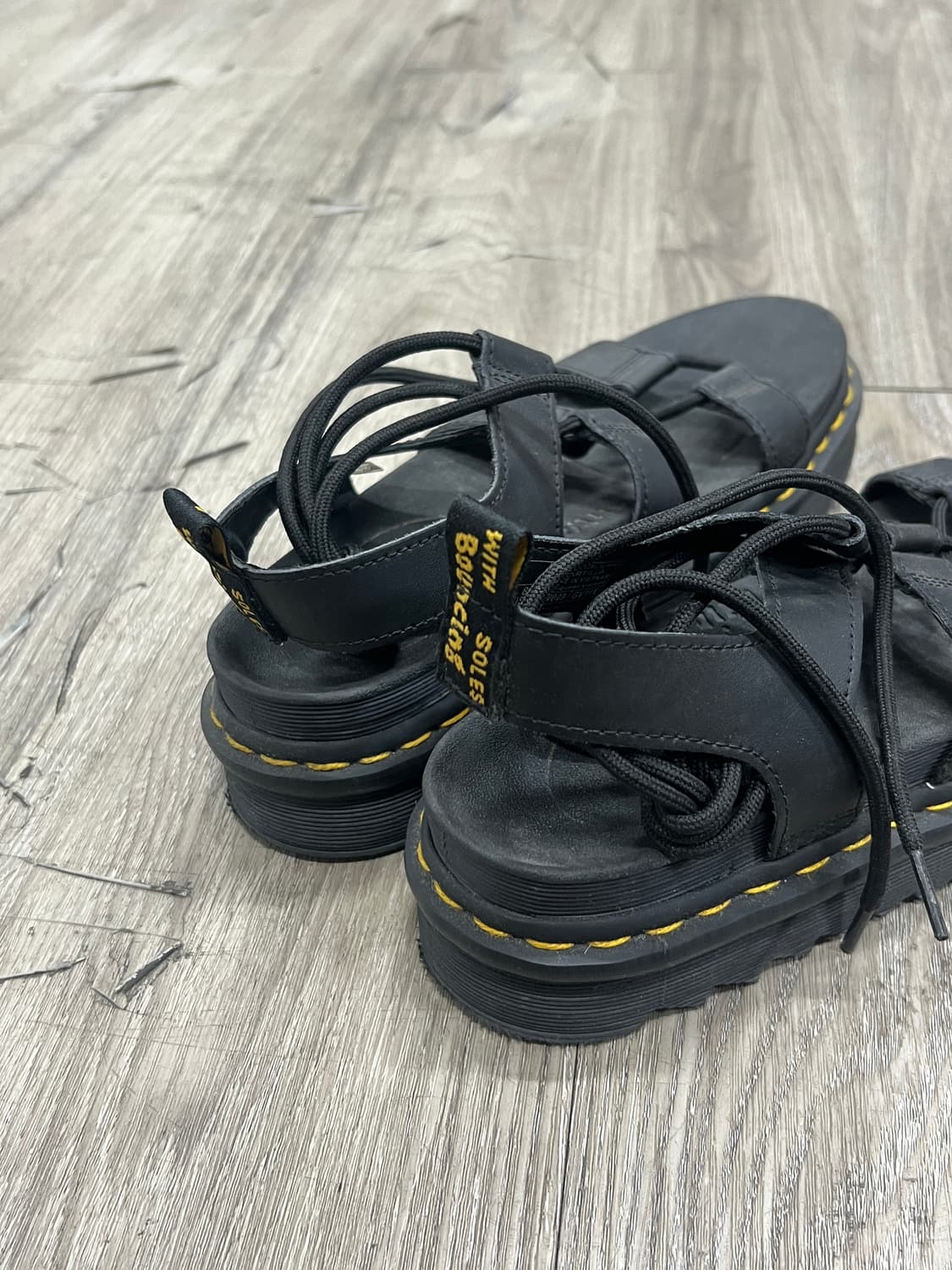 Dr martens 닥터마틴 나틸다 블랙 샌들 상품이미지3