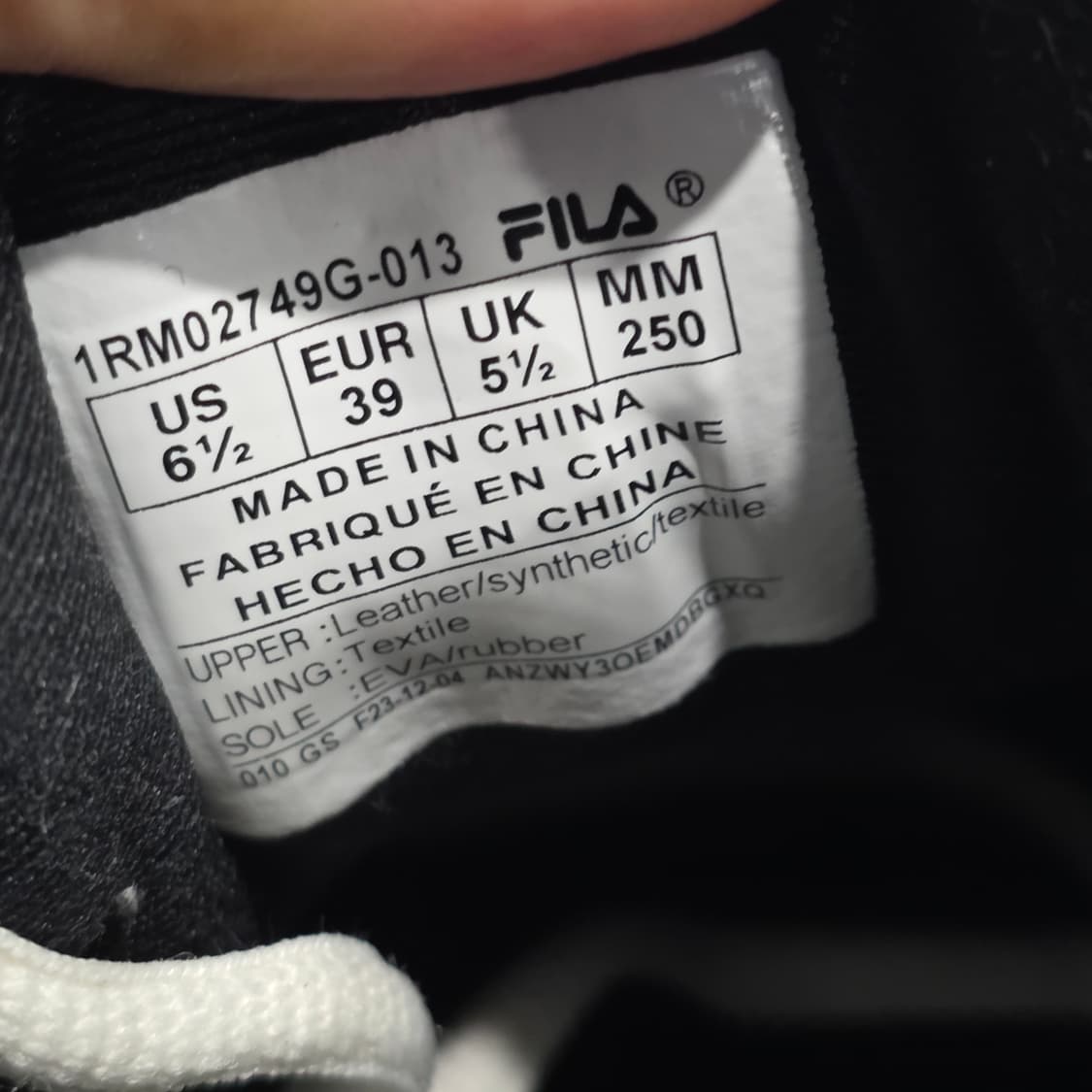 6q-27:휠라 레이 트레이서 블랙 화이트 (25cm) 상품이미지10