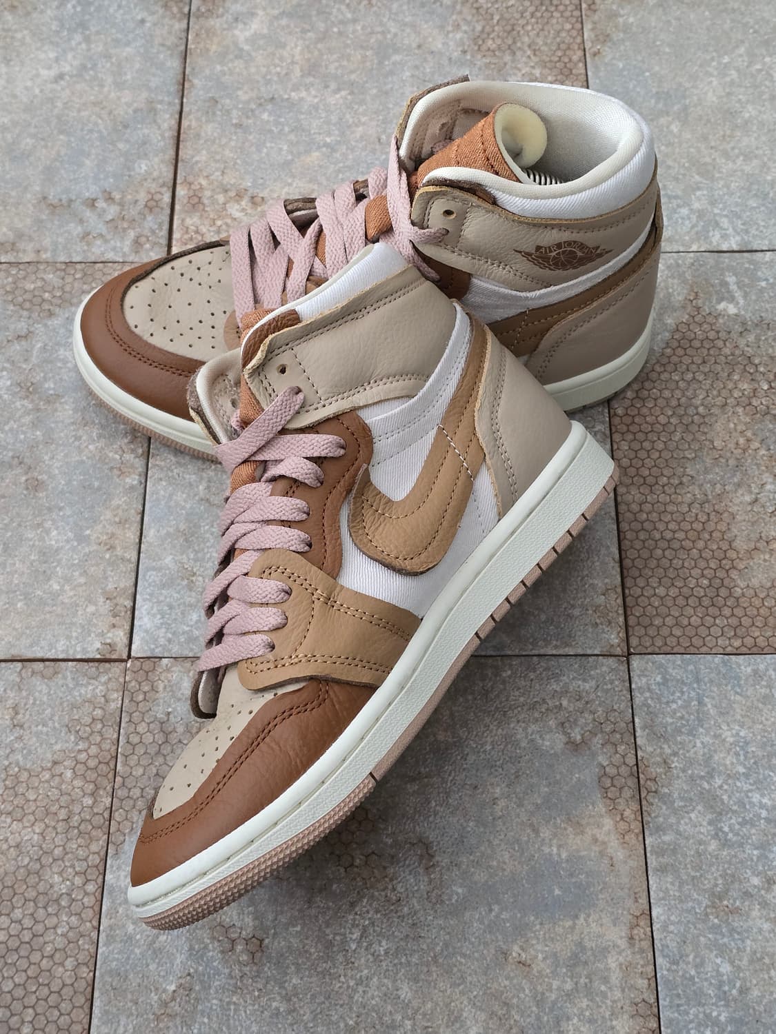 (230)나이키 에어 조던 1 하이 메소드 오브 메이크 브라운 상품이미지5