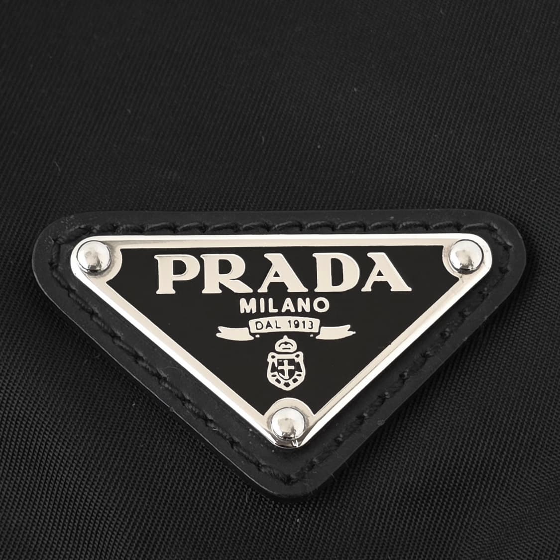 [정품 PRADA] 프라다 사이드 투포켓 나일론 크로스백 남녀공용 상품이미지2