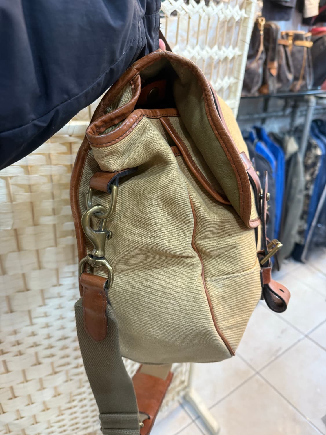 정품 폴로 랄프로렌 캔버스 메신저백 팝니다 상품이미지4