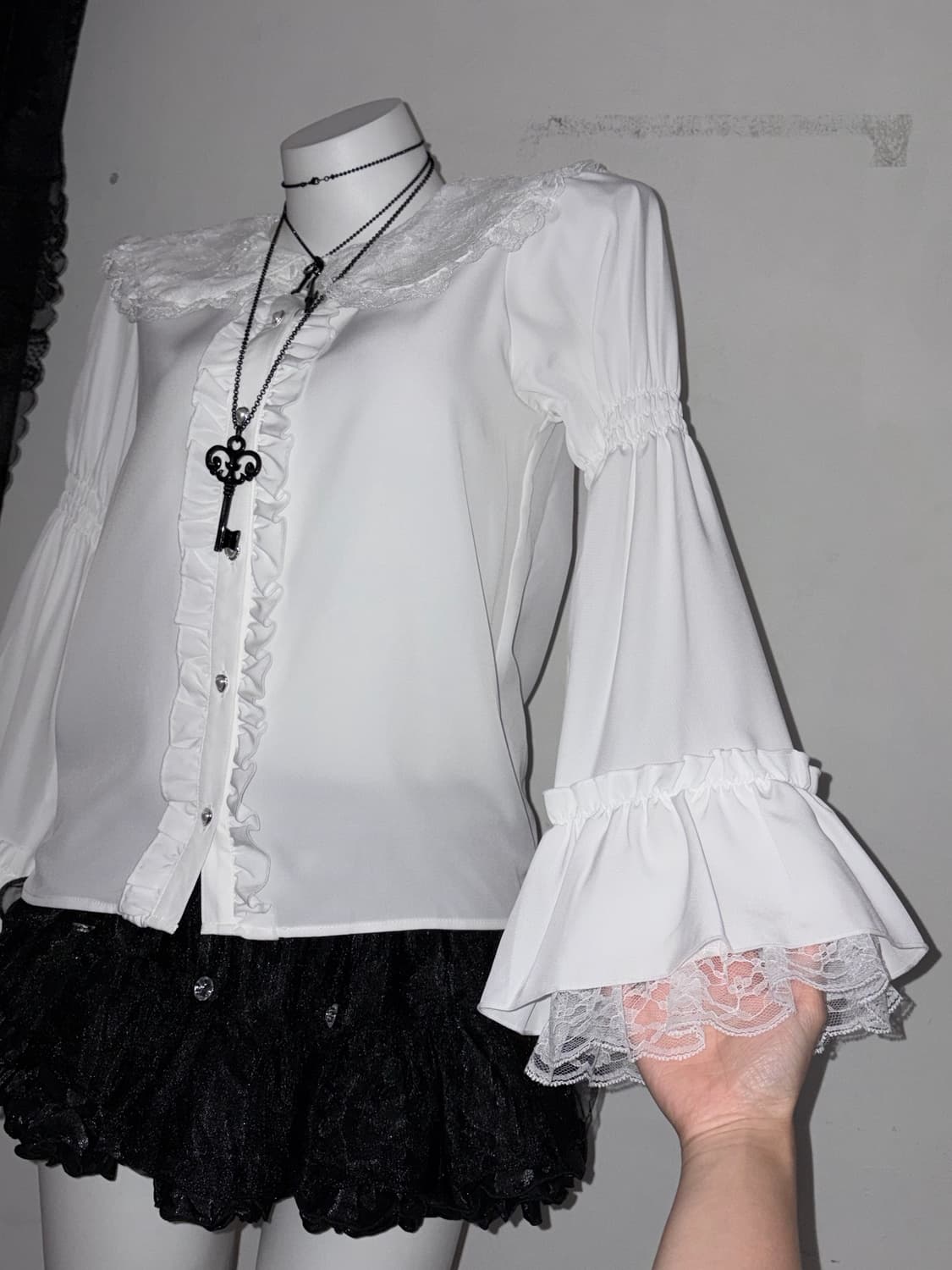 새상품) 고스로리 공겜여주 레이스 프릴 블라우스 상품이미지4