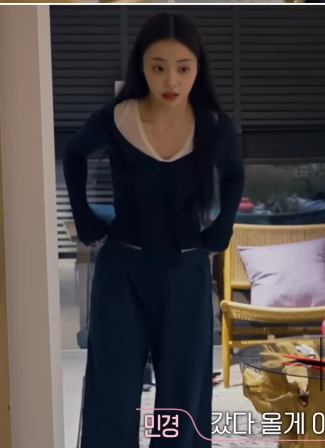 라룬듀시엘 리본탑 (환승연애 민경 착용 s) 상품이미지3