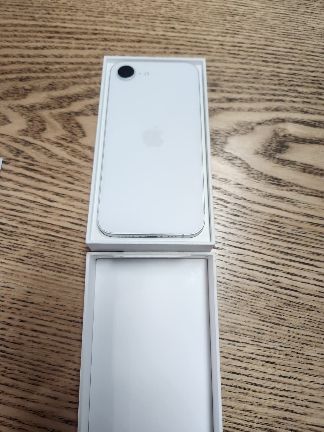 사이클수 3회 아이폰16e 배터리성능100% 상품이미지2