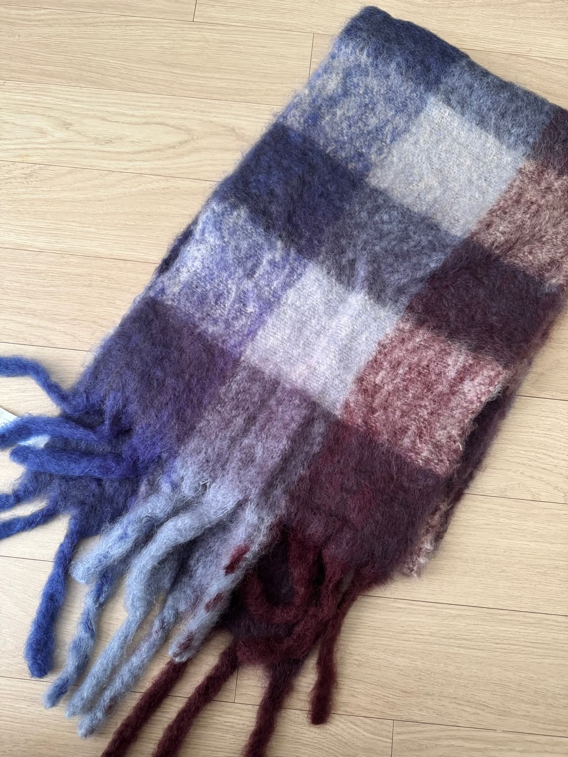 Cos 코스 오버사이즈 모헤어 블렌드 머플러 블루 체크 상품이미지3