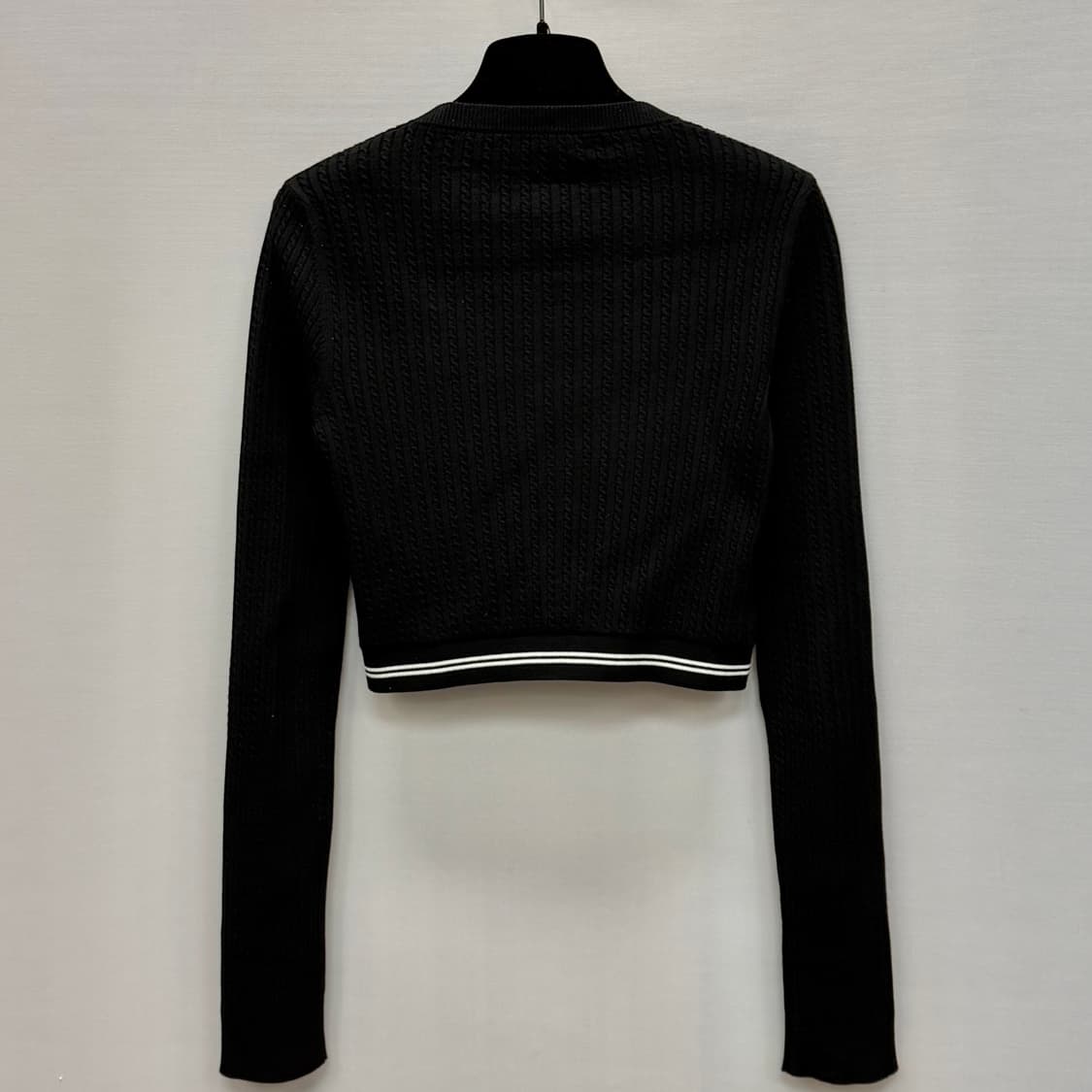 미우미우 로고 크롭 니트집업 ( 33 44 )  상품이미지4