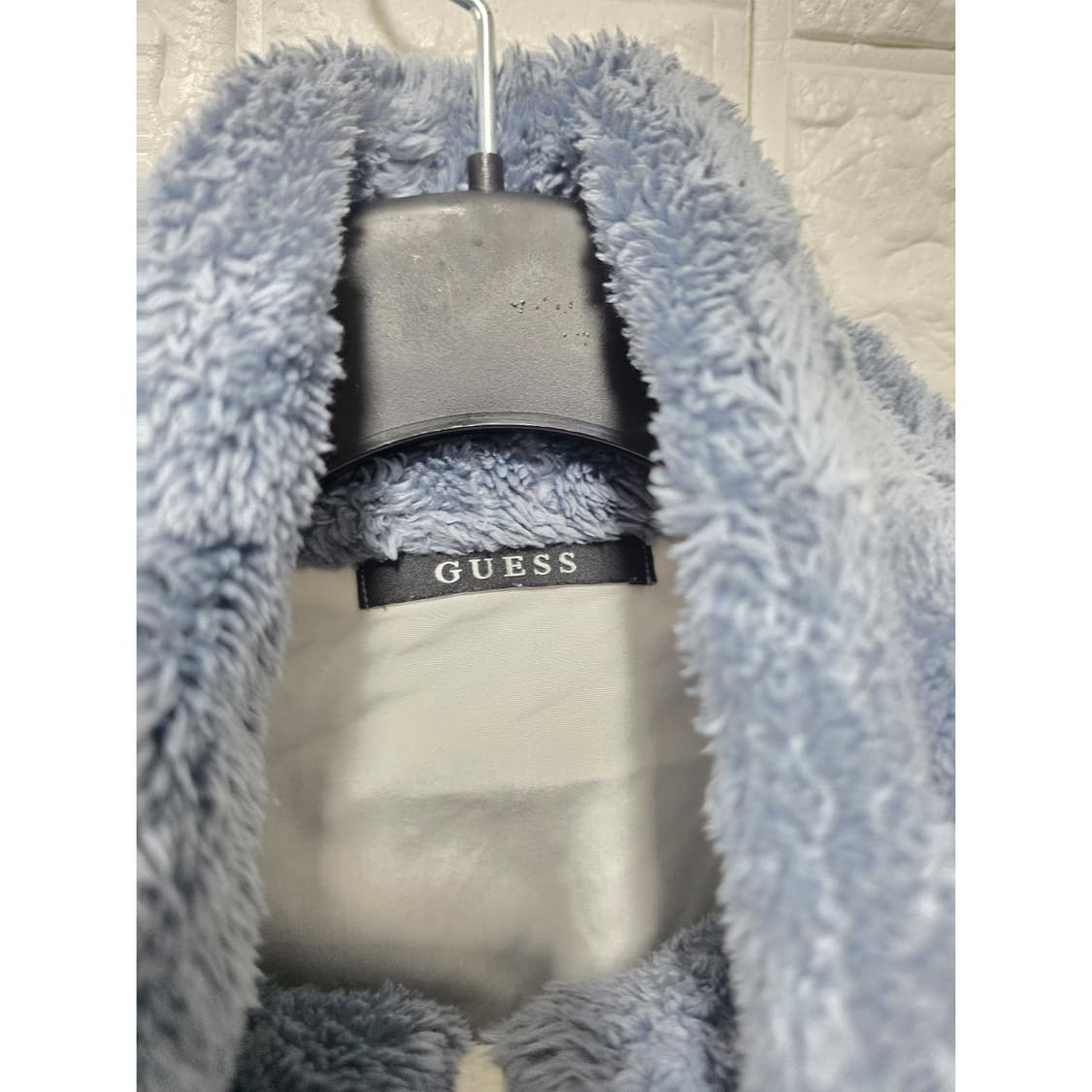 택포) 22s 게스 guess 양털 플리스 후리스 M 상품이미지2