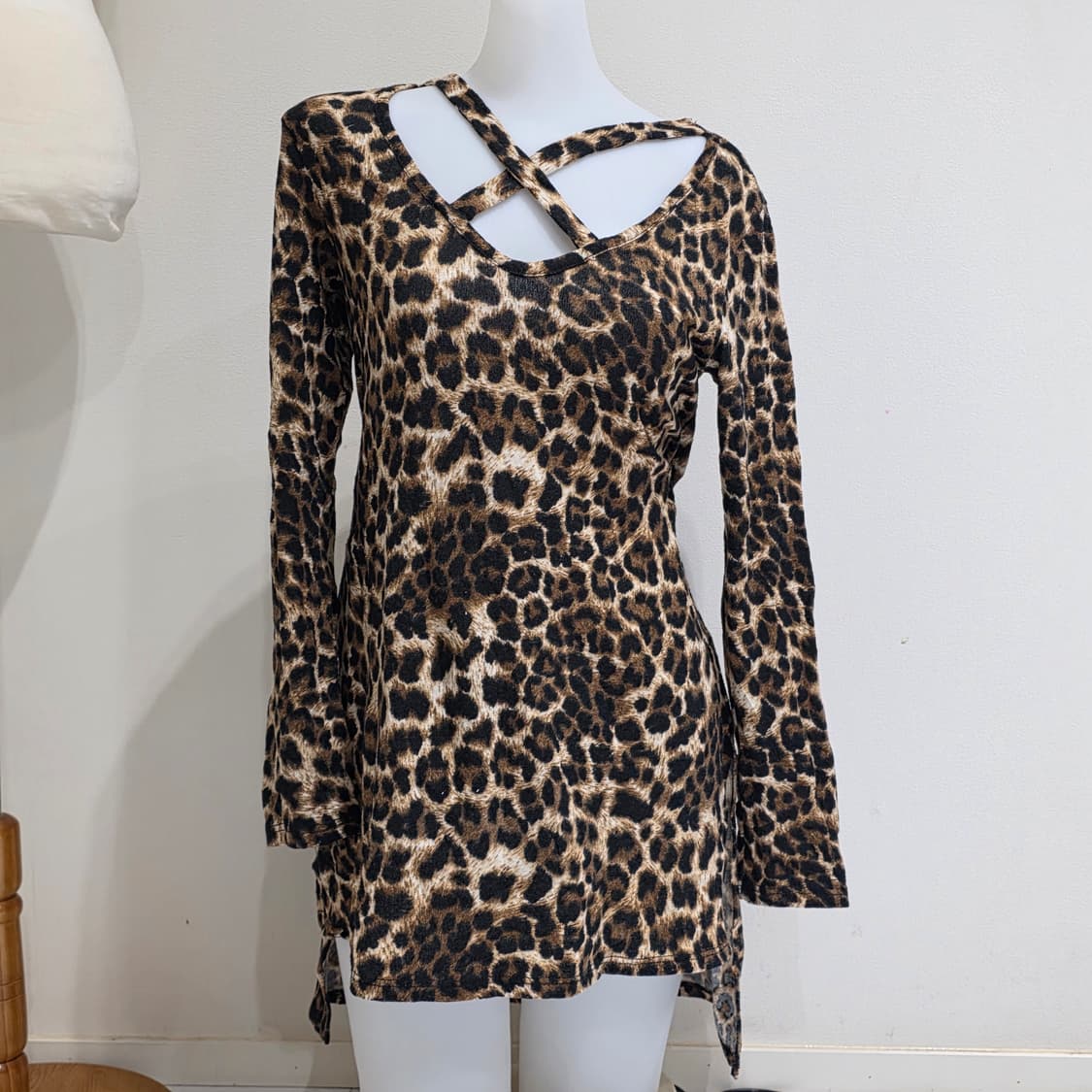 빈티지)세실맥비깔 호피 레오파드 오네갸루 y2k섹시 레이어드 긴팔롱슬리브 상품이미지1