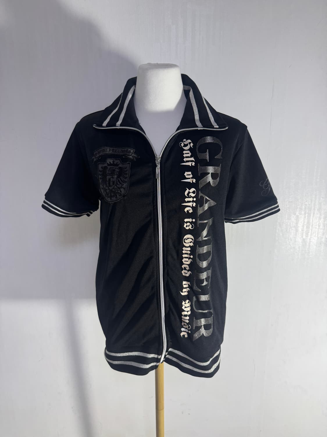 Mild life 레터링 반팔 트랙탑 y2k  상품이미지4