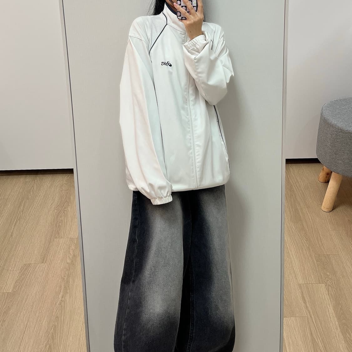 아식스 올드스쿨 화이트 바람막이 자켓 105 상품이미지1