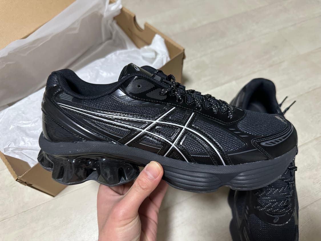 아식스 x 하이퍼 DC 젤 키네틱 플루언트 블랙 퓨어 실버 290사이즈 상품이미지3