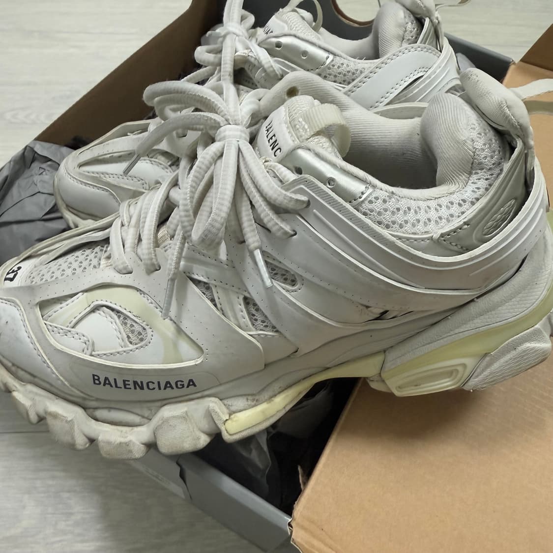 (37, 240) 발렌시아가 트랙 슈즈 상품이미지2