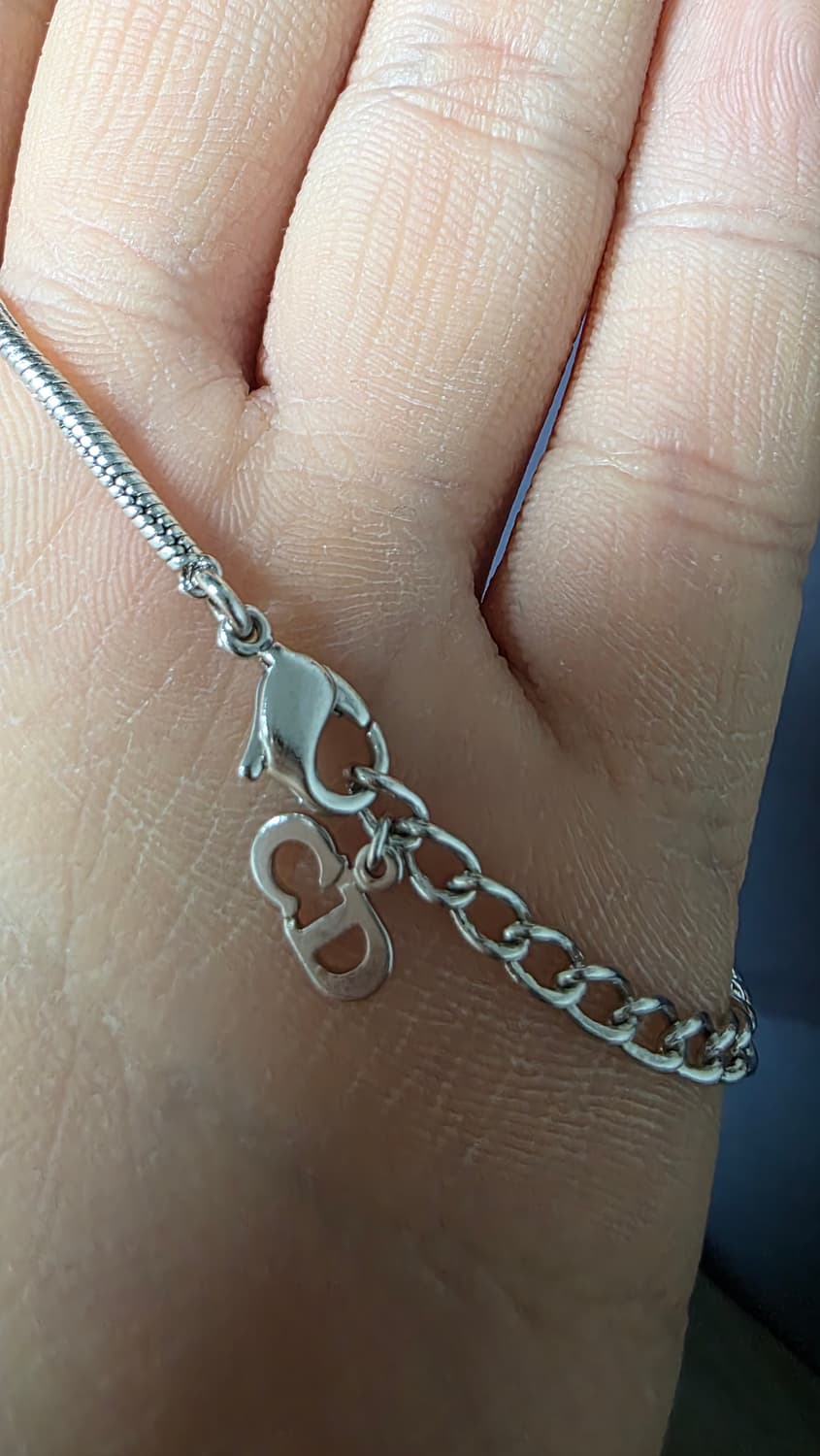 디올 D로고 목걸이 상품이미지3